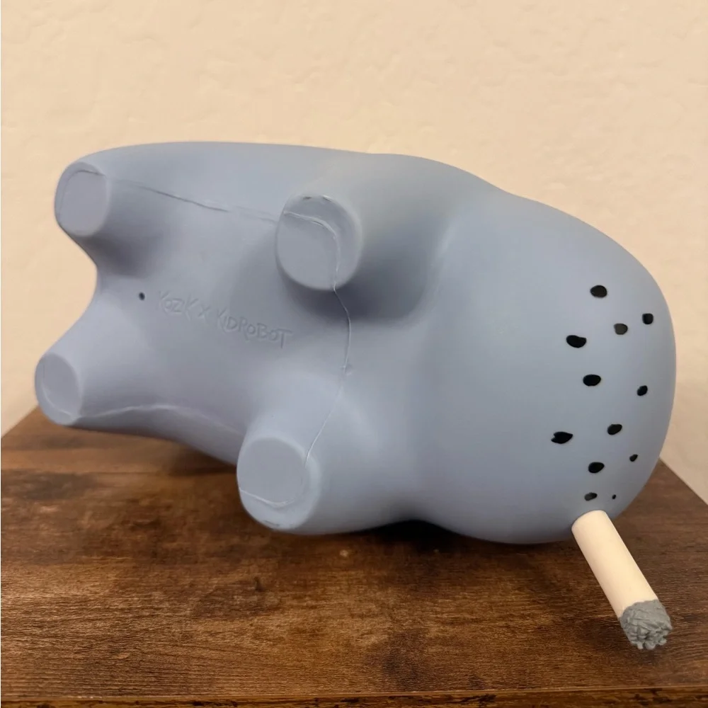 Frank Kozik SIGNED Kidrobot 10" Blue Labbit - Picture 11 of 11